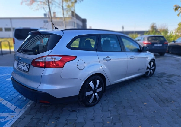 Ford Focus cena 32595 przebieg: 250180, rok produkcji 2013 z Kruszwica małe 79